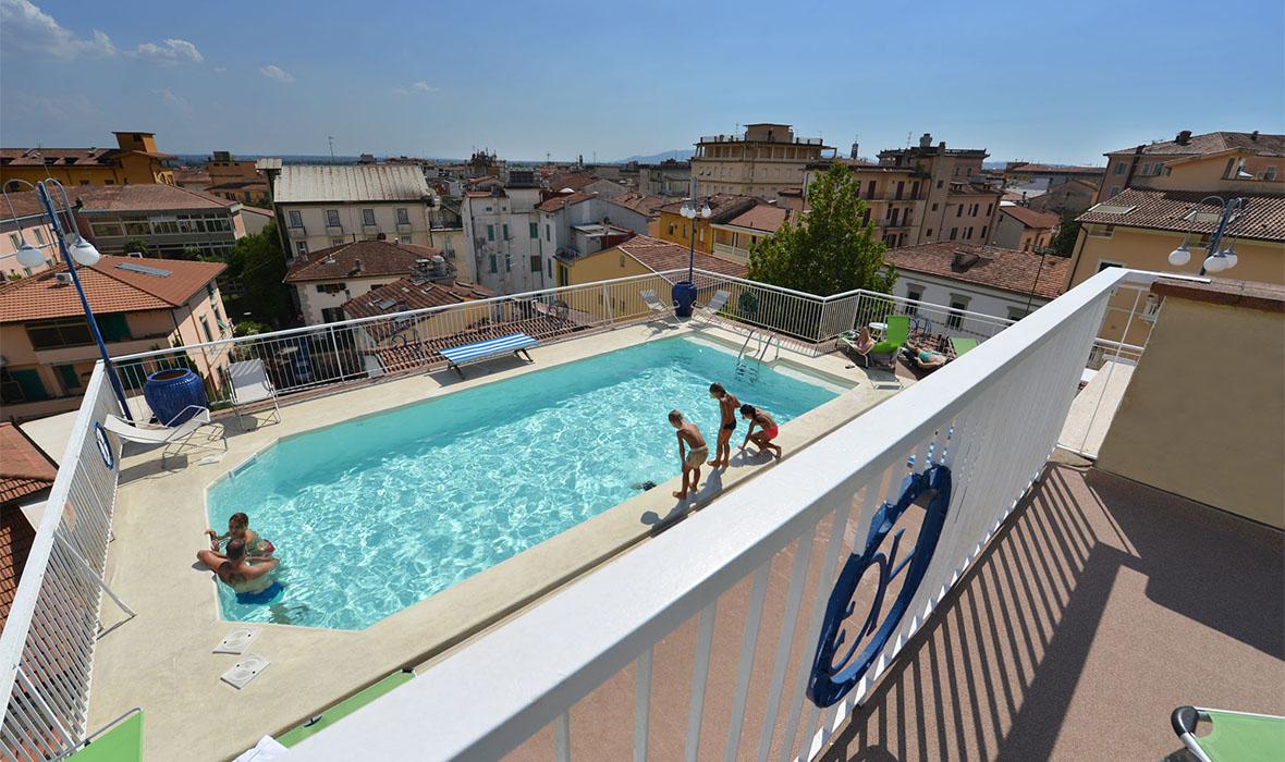 Hotel Corallo Монтекатини-Терме Экстерьер фото