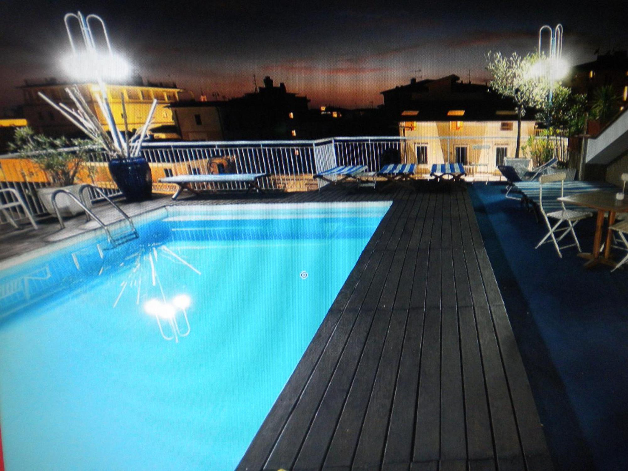 Hotel Corallo Монтекатини-Терме Экстерьер фото