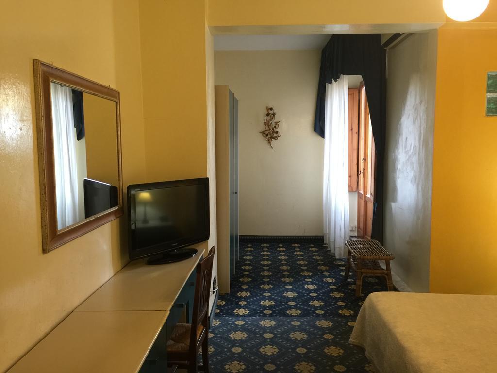 Hotel Corallo Монтекатини-Терме Экстерьер фото