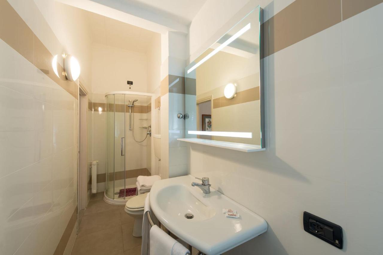 Hotel Corallo Монтекатини-Терме Экстерьер фото