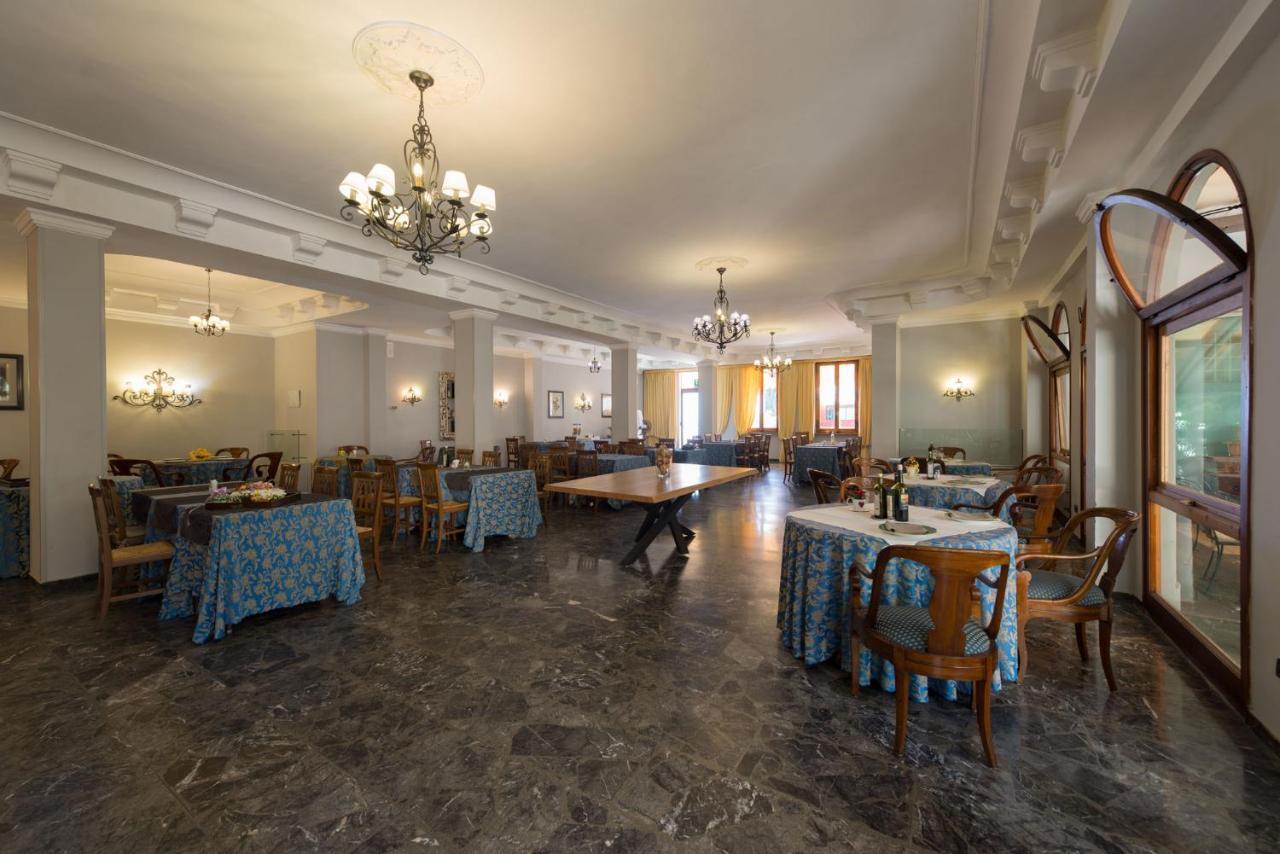 Hotel Corallo Монтекатини-Терме Экстерьер фото